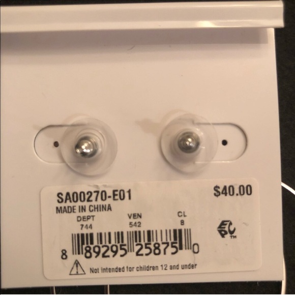 😁Touch of Silver Double Hoop Earrings - Picture 3 of 4